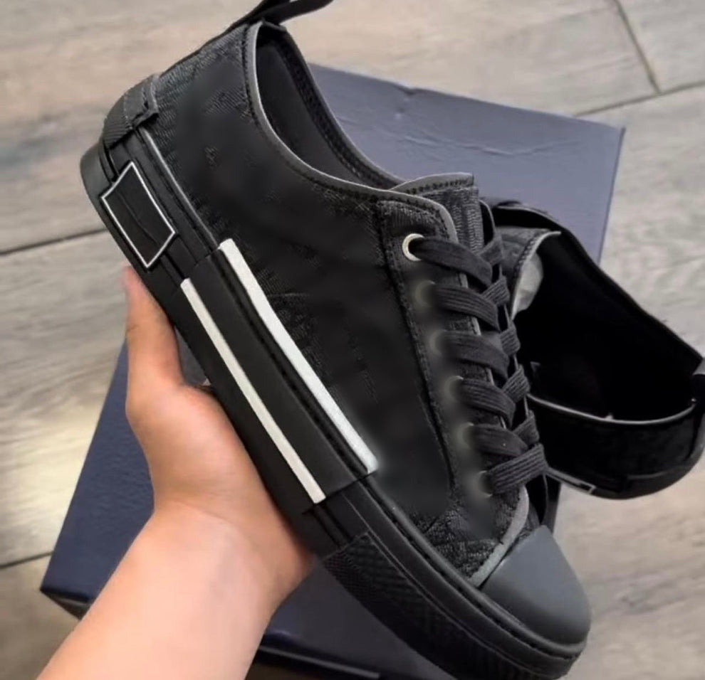 D10r 23 black sneakers